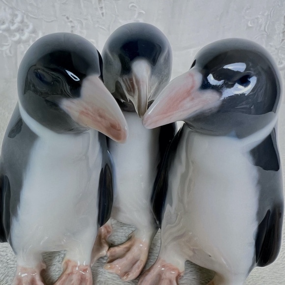 Royal Copenhagen Penguin Trio Vintage Porcelain - Picture 3 of 11